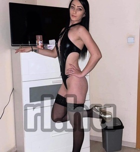 Budapest, Adriana 06209733479
