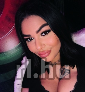 Adrienn (20 éves) - Telefon: +36 20 / 962-0075 - Miskolc