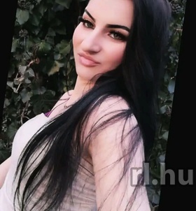 Adrienn22 (22 éves) - Telefon: +36 30 / 454-0007 - Miskolc