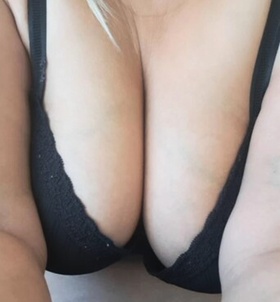 Adrienn (27 éves, Nő) - Telefon: +36 30 / 443-7778 - Nyíregyháza, szexpartner