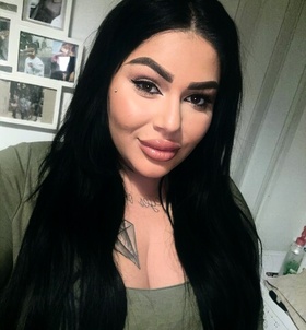 Budapest, Adrienn 06707821642