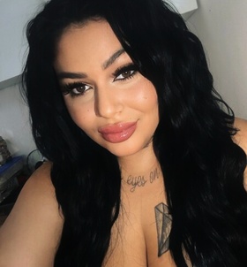 Budapest, Adrienn 06707821642