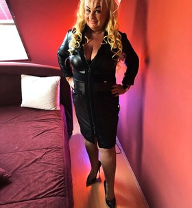 Adrienn_VIP 306619100, Szeged masszázs