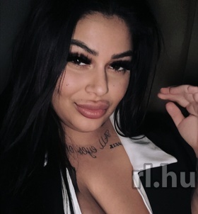 AdriennVIP (20 éves) - Telefon: +36 70 / 782-1642 - Budapest, VI