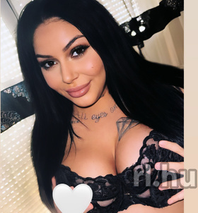 AdriennVIP (20 éves) - Telefon: +36 70 / 782-1642 - Budapest, VI