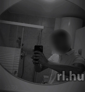 Alex (18 éves) - Telefon: +36 30 / 384-5651 - Sopron