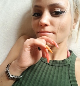 Alexa (24 éves) - Telefon: +36 20 / 922-1476 - Budapest, XVIII