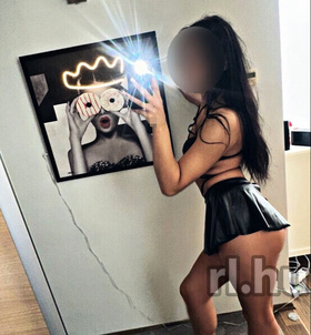 Alexa (19 éves) - Telefon: +36 70 / 599-5577 - Budapest, XIII