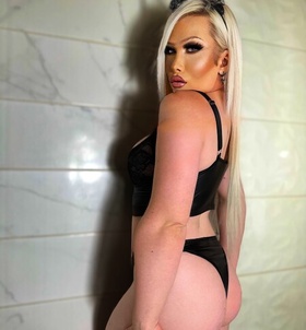 Budapest, Alexia_amour 06205275500