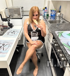 Alina (24+ éves) - Telefon: +36 30 / 255-9581 - Budapest, VII