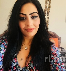 Alíz Pécs escort Mädchen