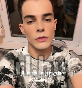 Budapest, �lmos98 06204369077