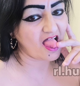 AlyaNazira Győr escort Mädchen