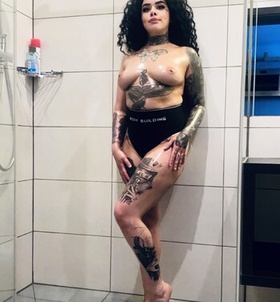 Szeged, Alyssa 06302938403 - Feltltve: 2020-04-17