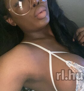 AminaDior (22 éves) - Telefon: +36 30 / 821-8340 - Budapest, V