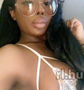 AminaDior (22 éves) - Telefon: +36 30 / 821-8340 - Budapest, V