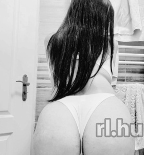 Amira19 (20 éves) - Telefon: +36 20 / 966-2703 - Keszthely