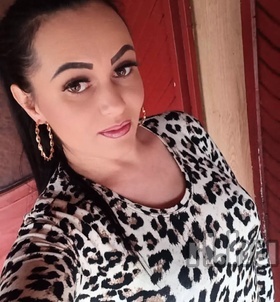 Amira (25+ éves) - Telefon: +36 30 / 232-8006 - Debrecen