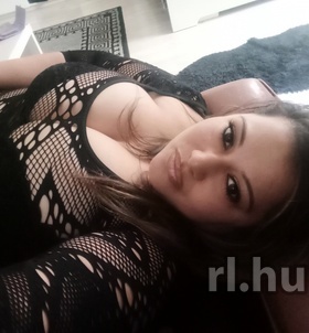 Amira Budapest escort Mädchen