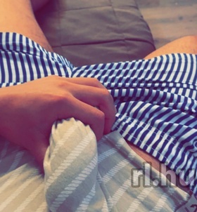 Andrei18 (18 éves) - Telefon: +36 30 / 156-9924 - Budapest, VI