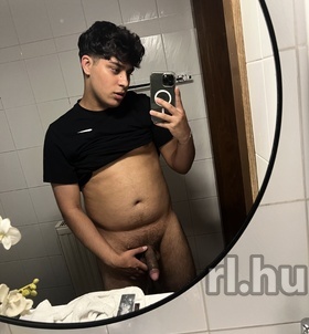 Andrei18 (18+ éves) - Telefon: +36 30 / 156-9924 - Budapest, VII