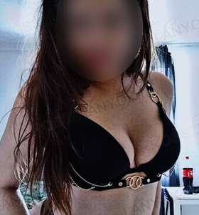 Angela (20 éves) - Telefon: +36 70 / 215-4637 - Pécs