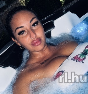 Angi Kiskunhalas escort Mädchen