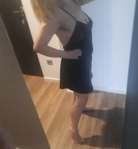 Ani (71+ éves, Nő) - Telefon: +36 70 / 316-2179 - Győr, szexpartner