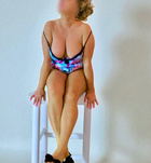 Anissza Budapest szexpartner lányok