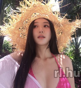 Annia (20 éves) - Telefon: +36 70 / 287-8614 - Budapest, V