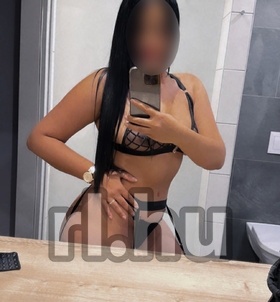 Ariana Győr escort girls