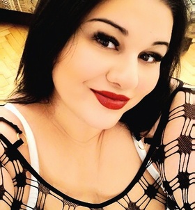 Auróra (25+ éves, Nő) - Telefon: +36 20 / 446-6884 - Győr Belváros Első emeleti  liftes lakás , szexpartner