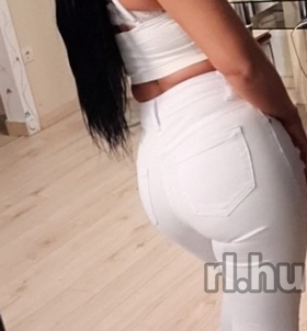 Azra (26 éves) - Telefon: +36 30 / 693-1725 - Budapest, VIII