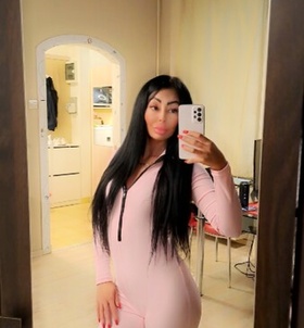 Azra (26 éves) - Telefon: +36 30 / 741-3458 - Budapest, VII