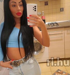 Budapest, Azra 06705723080