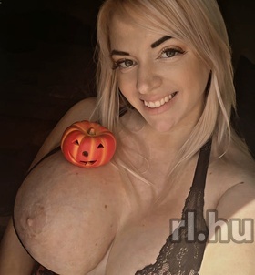 Barbi Budapest szexpartner lányok