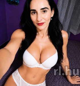 Barbi Szeged szexpartner lányok