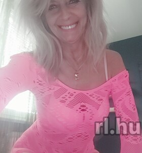 Barbi Budapest szexpartner lányok
