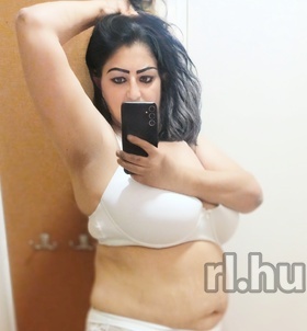 Bea (40+ éves) - Telefon: +36 30 / 253-7010 - Sopron
