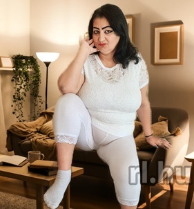 Bea (40+ éves) - Telefon: +36 30 / 253-7010 - Győr
