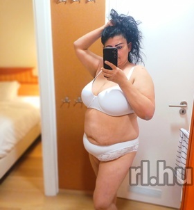 Bea (40+ éves) - Telefon: +36 30 / 253-7010 - Sopron