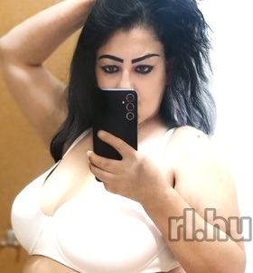 Bea (40+ éves) - Telefon: +36 30 / 253-7010 - Sopron