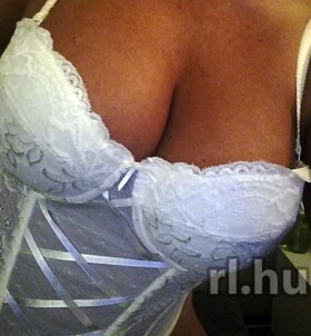 Sz�kesfeh�rv�r, Bea 06307013696