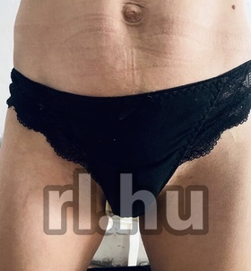 Beatrix (24 éves, Nő) - Telefon: +36 70 / 257-4192 - Budapest, szexpartner