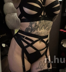 Budapest, Becky 06202338026