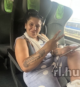 Bella (43 éves) - Telefon: +36 30 / 070-1161 - Szombathely