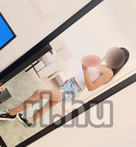 Bella Pécs escort girls