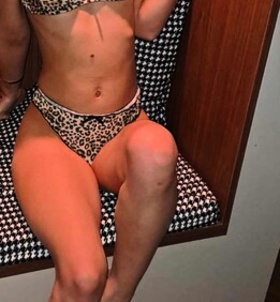 Bella (19 éves) - Telefon: +36 70 / 166-3801 - Győr