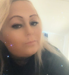 Bella (25+ éves) - Telefon: +36 70 / 772-7109 - Almásfüzitő