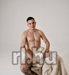 Budapest, Bence 06300898739